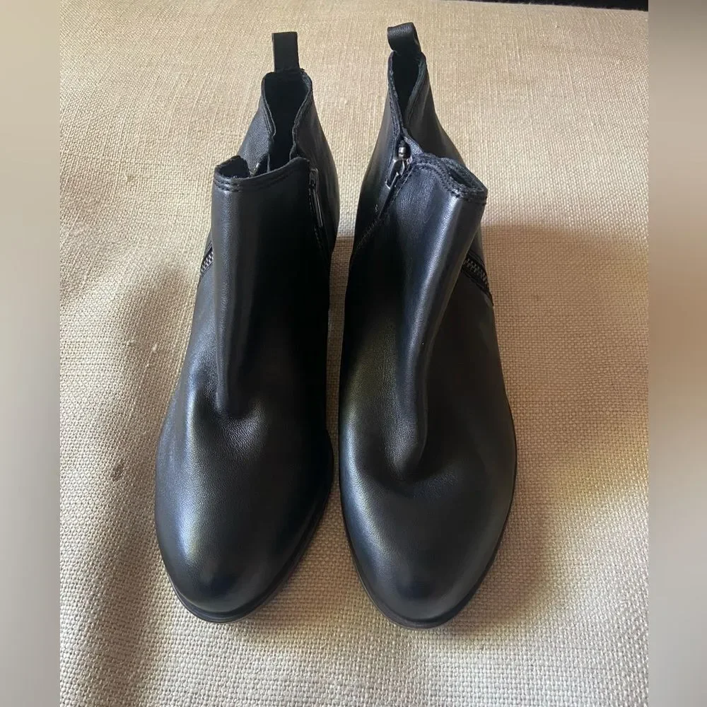 Lucky Brand Basel Bootie Black 12